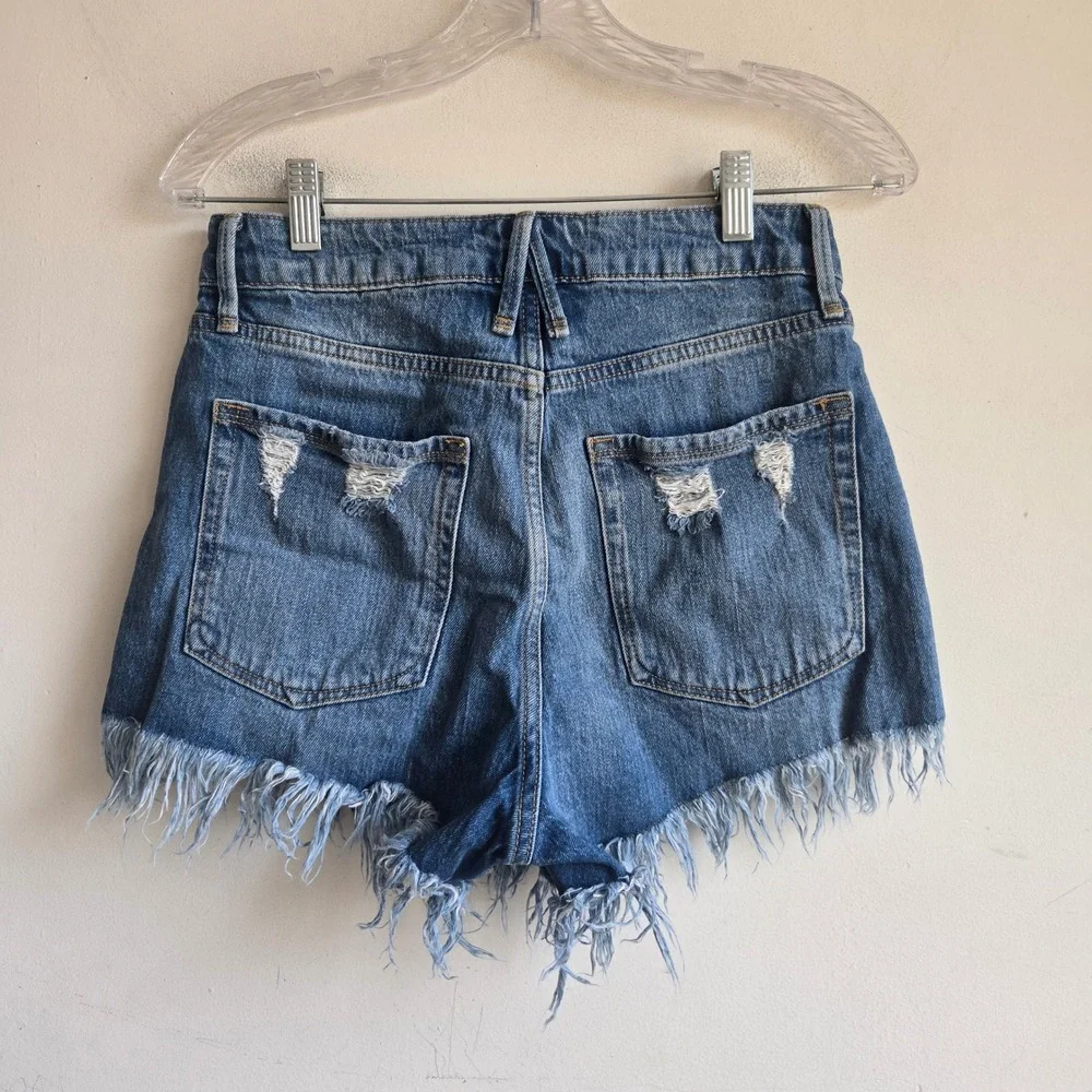 Good American 2/26 Denim Shorts Womens Blue Excellent Frayed Distressed Cutoff